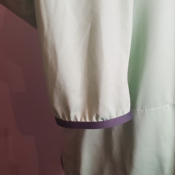 REEBOK -size M- PULLOVER/HOODIE - LONG SLEEVES - Picture 7 of 11